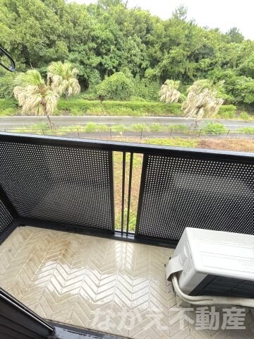 物件内観写真11　(バルコニーがあります)