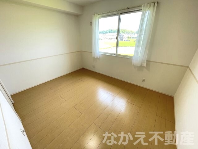 物件内観写真4　(ゆとりの広さです)