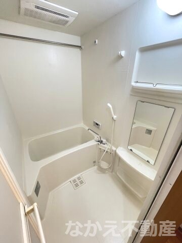 物件内観写真6　(コンパクトで使いやすいお風呂です)