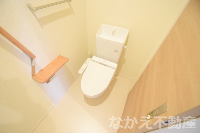 物件内観写真7　(コンパクトで使いやすいトイレです)