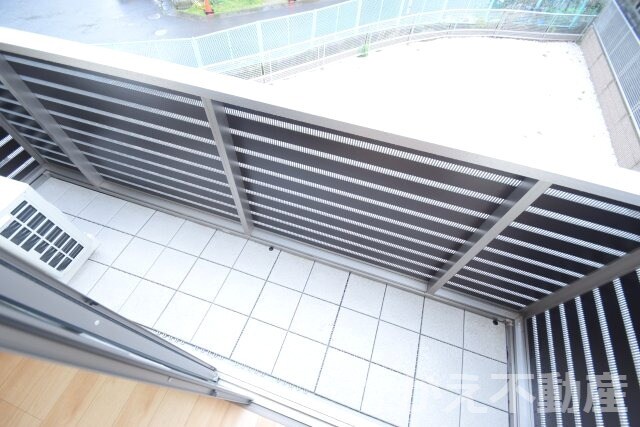 物件内観写真10　(落ち着いた時間を過ごせるバルコニーです)