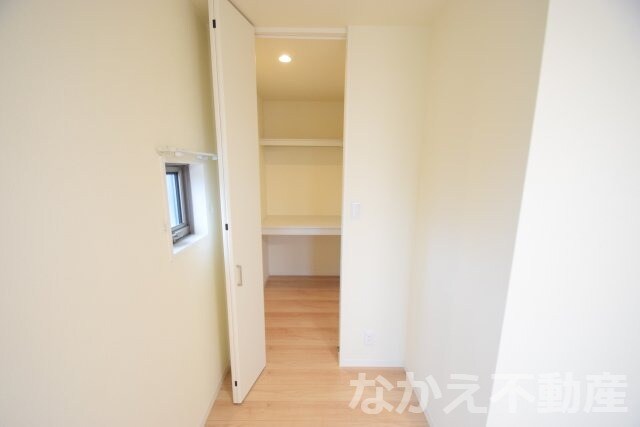物件内観写真11　(専用の収納スペースです)