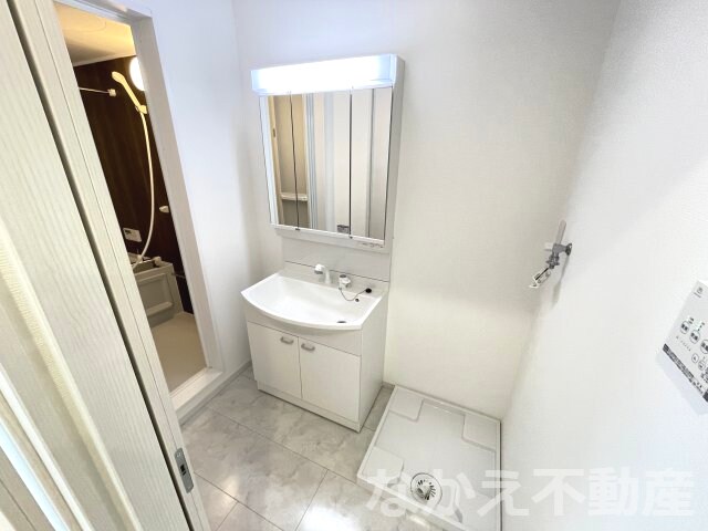 物件内観写真7　(使いやすい洗面所です)