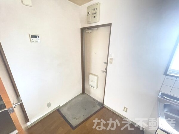 玄関(玄関です)