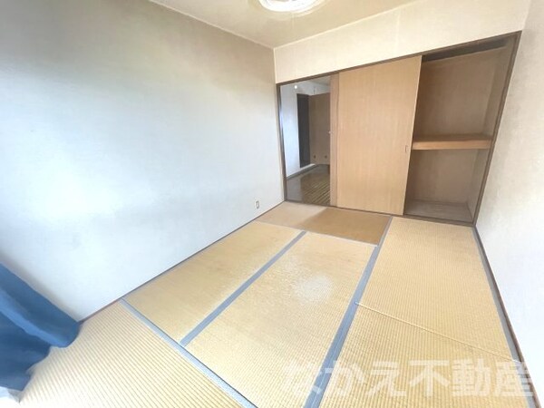 寝室(寝室です)
