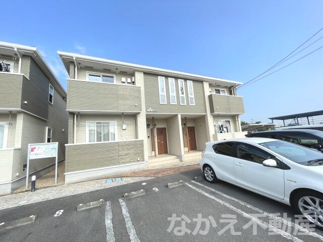 物件外観写真1　(おしゃれな外観です)