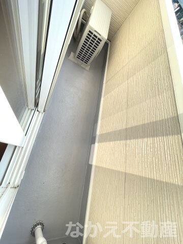 物件内観写真7　(暖かな日差しのふりそそぐバルコニー)