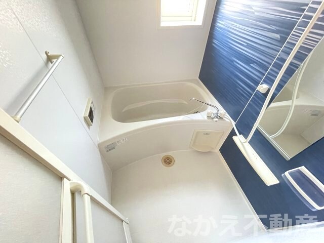 物件内観写真11　(日々の暮らしに欠かせないお風呂です)