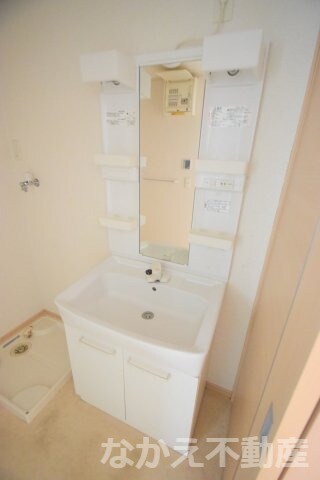 物件内観写真8　(スペースが確保できる洗面所です)