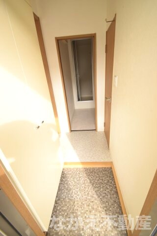 物件内観写真9　(シンプルで使いやすい玄関です)