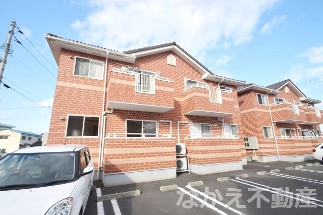 物件外観写真1　(おしゃれな外観です)