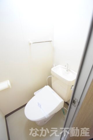 物件内観写真6　(コンパクトで使いやすいトイレです)