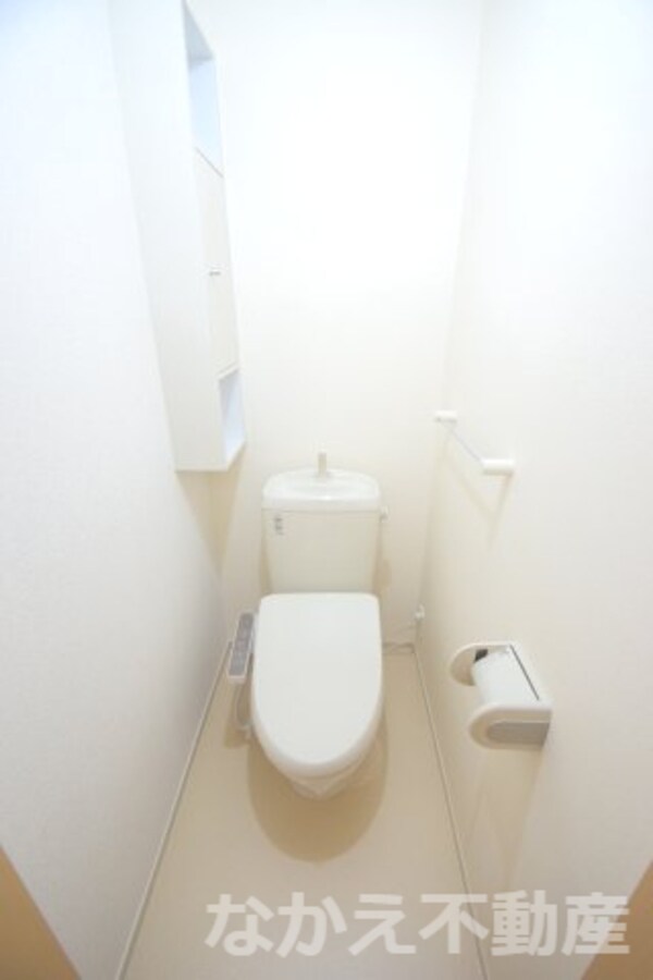 トイレ(コンパクトで使いやすいトイレです)