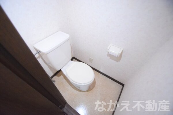 トイレ(清潔感のあるトイレです)