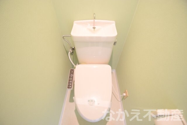 物件内観写真9　(シンプルで使いやすいトイレです)