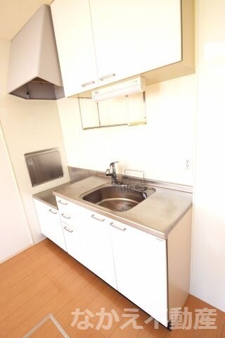 物件内観写真4　(お料理しやすいキッチンです)