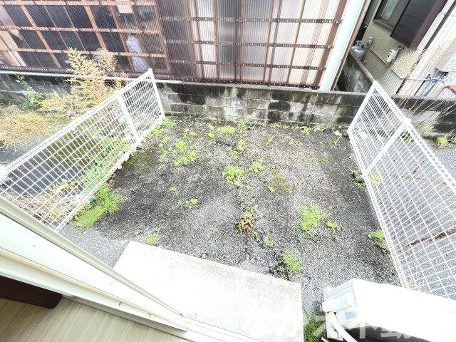 物件内観写真12　(バルコニーがあります)