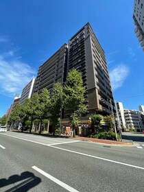 福岡市営地下鉄空港線 博多駅 15階建 築18年の外観写真