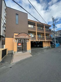 鹿児島本線 吉塚駅 3階建 築25年の外観写真