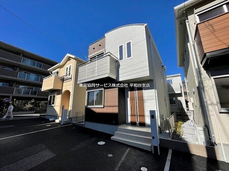 リュクス氷川台F号棟外観写真