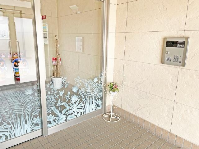 物件内観写真10　(安心のオートロックです)