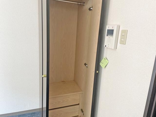 物件内観写真4　(お部屋に収納あり)