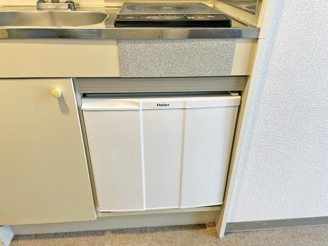 物件内観写真12　(単身様向け冷蔵庫)