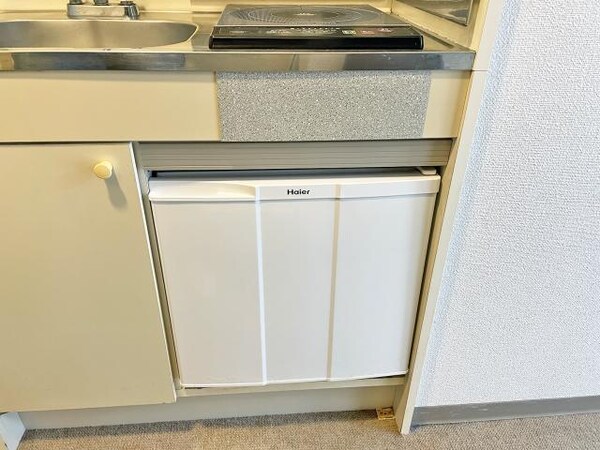 キッチン(単身様向け冷蔵庫)