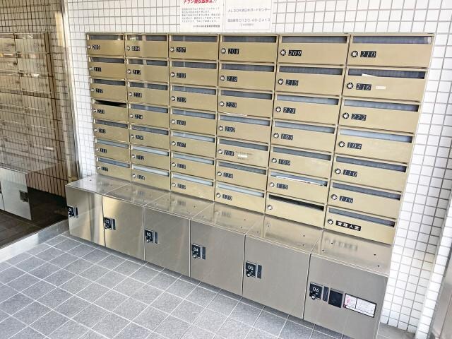 物件内観写真19　(郵便受け)
