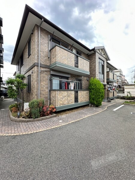リビングタウン南花田外観写真