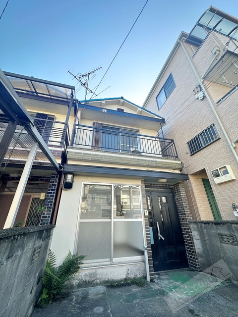 松原市北新町6丁目車庫付き戸建