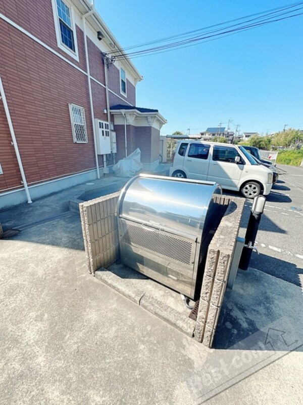 敷地内/建物