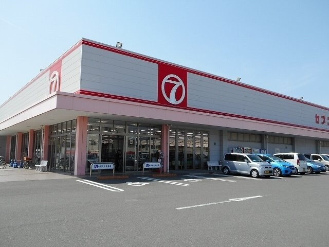 物件外観写真3　(セブン安宅店様まで1900m)