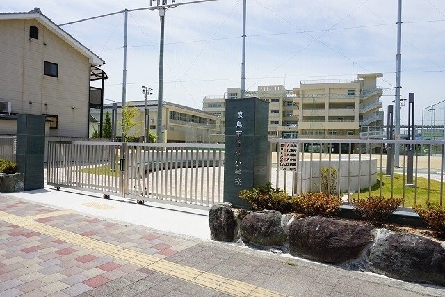 物件外観写真5　(沖洲小学校まで600m)
