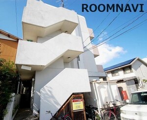 メゾン三軒屋外観写真