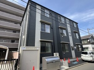 シャルマン　メイ外観写真