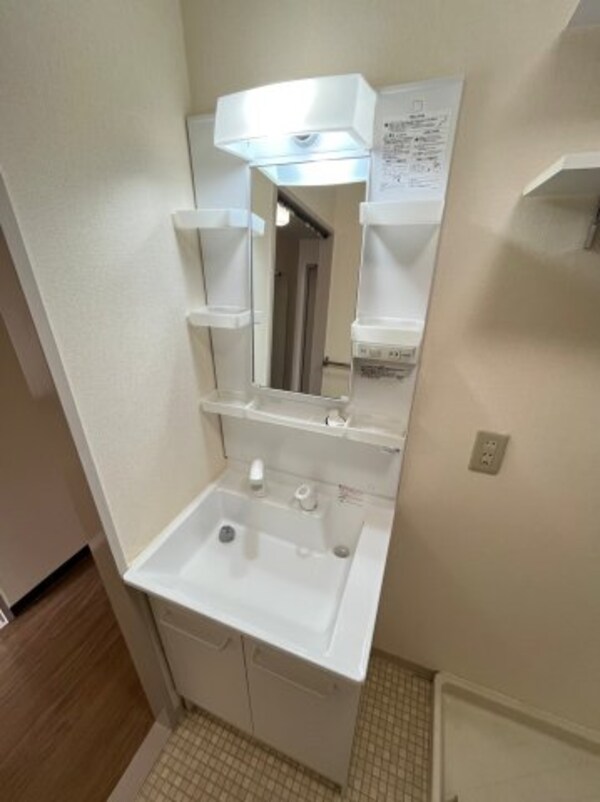 洗面・脱衣所(同物件、別号室の参考写真です。)