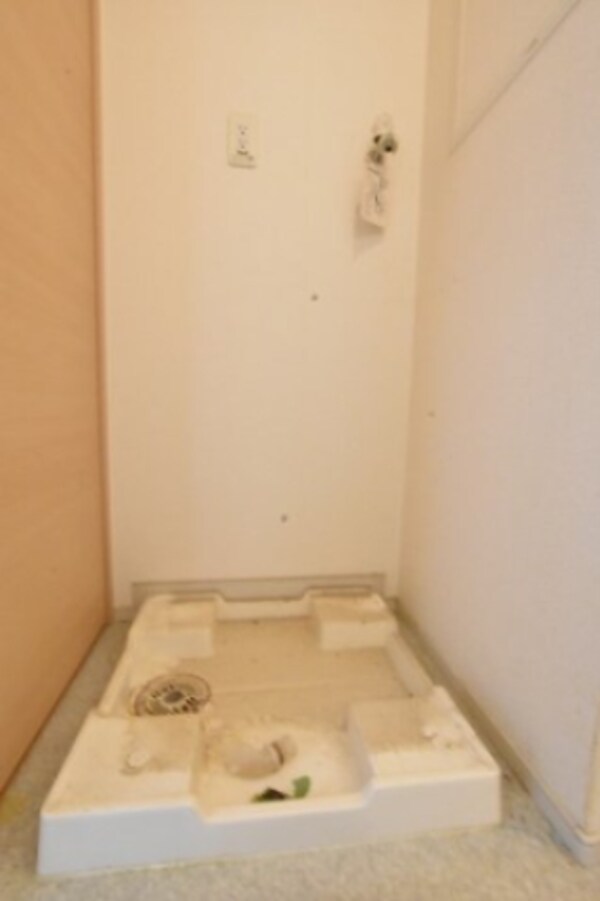 その他(同建物、別部屋の写真です。参考にご覧ください。)