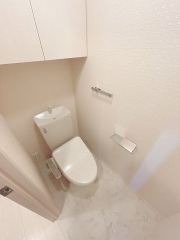 トイレ(同物件、類似仕様のイメージ写真です。)