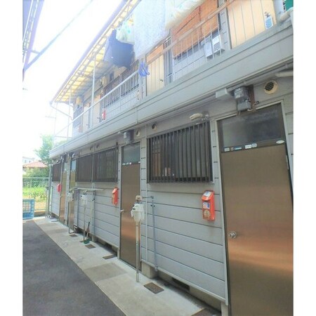 スリーハイツ外観写真