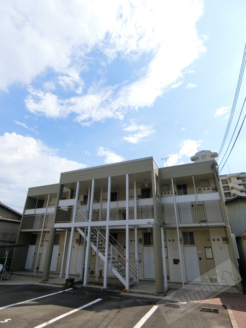 レオパレス三沢