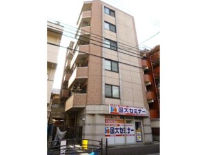 ファーストヒルズ徳丸外観写真