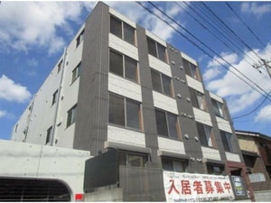 ロイヤルヒルズ成増外観写真