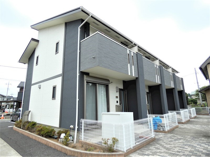 Ｗｉｎｇ Ｃｏｕｒｔ　壱番館の物件外観写真