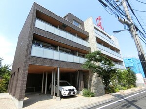 フォレスト真正寺坂外観写真