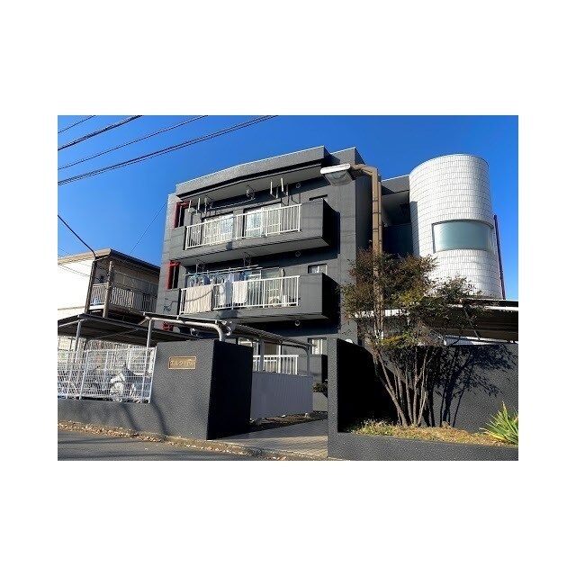 エルシャトルAの物件外観写真