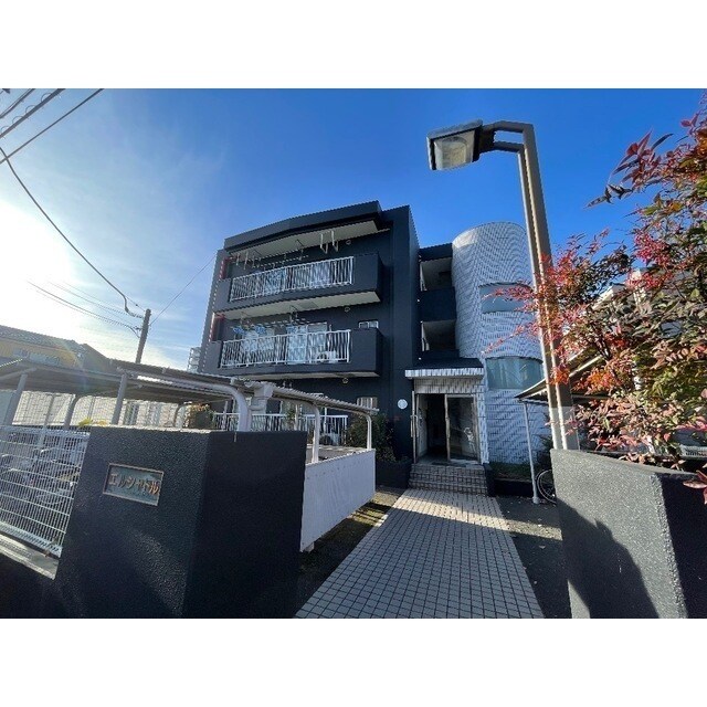 エルシャトルAの物件外観写真