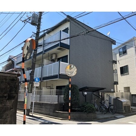 レオパレスSHISUIA棟外観写真