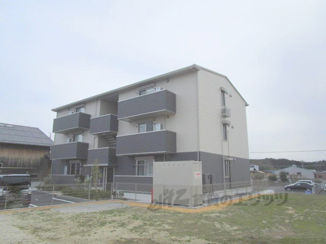 MAISON CLAIR (ﾒｿﾞﾝ ｸﾚｱ)