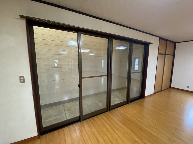 中本町貸家のベランダ